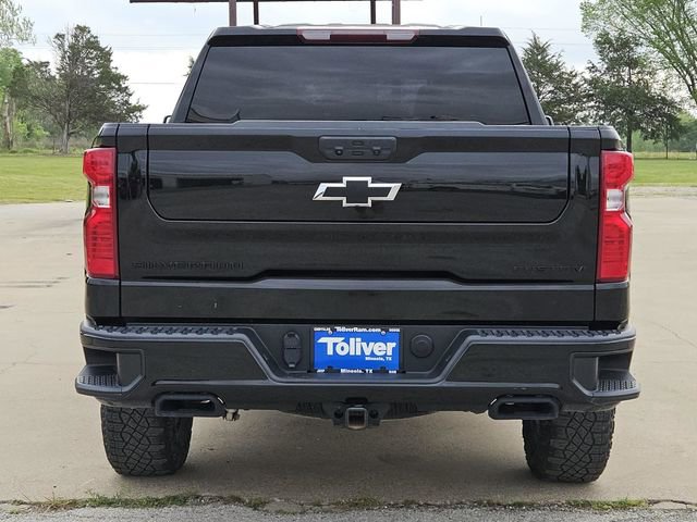 Used 2024 Chevrolet Silverado 1500 Custom Trail Boss w/ LPO, Dark Essentials Package AWD/4WD image 8