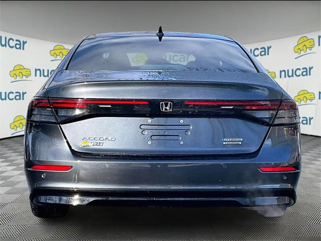 Used 2023 Honda Accord Touring image 4