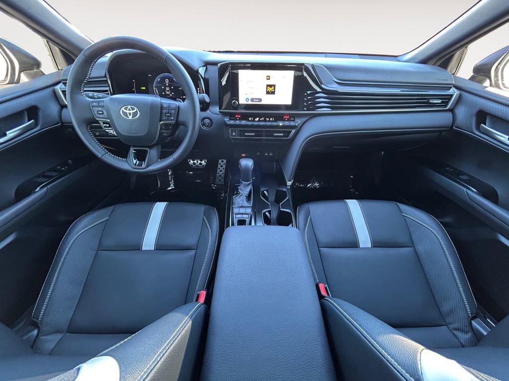 Used 2025 Toyota Camry SE w/ Convenience Package image 13