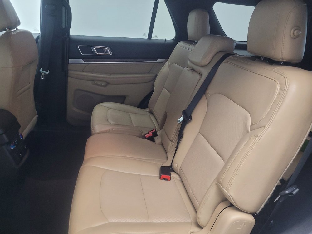 Used 2017 Ford Explorer Limited AWD/4WD image 18