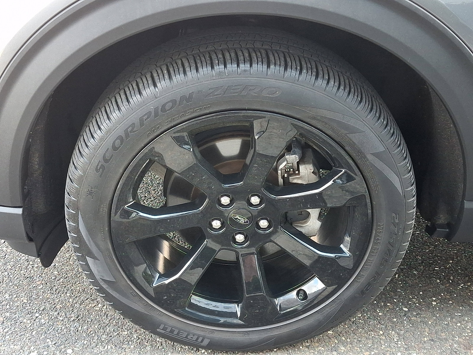 Certified 2023 Ford Explorer ST-Line w/ Class IV Trailer Tow Package image 10