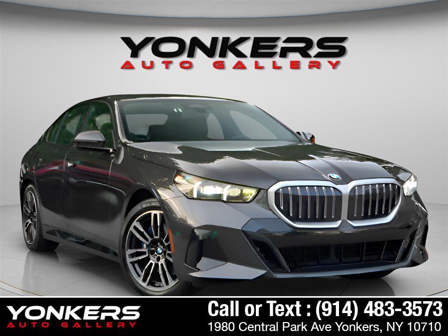 Used 2024 BMW 530i xDrive image 16