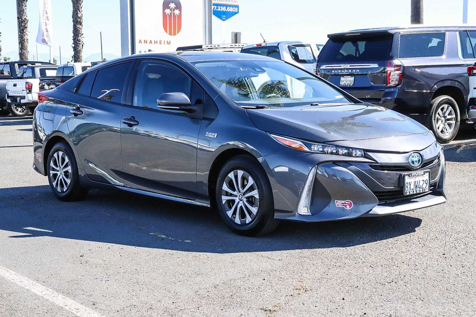 Used 2022 Toyota Prius Prime XLE FWD image 3