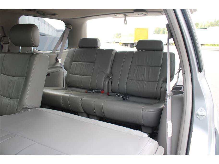 Used 2001 Toyota Sequoia Limited RWD image 13