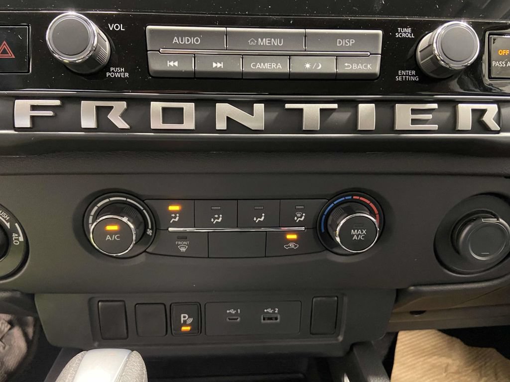 New 2026 Nissan Frontier 4x4 Crew Cab image 13