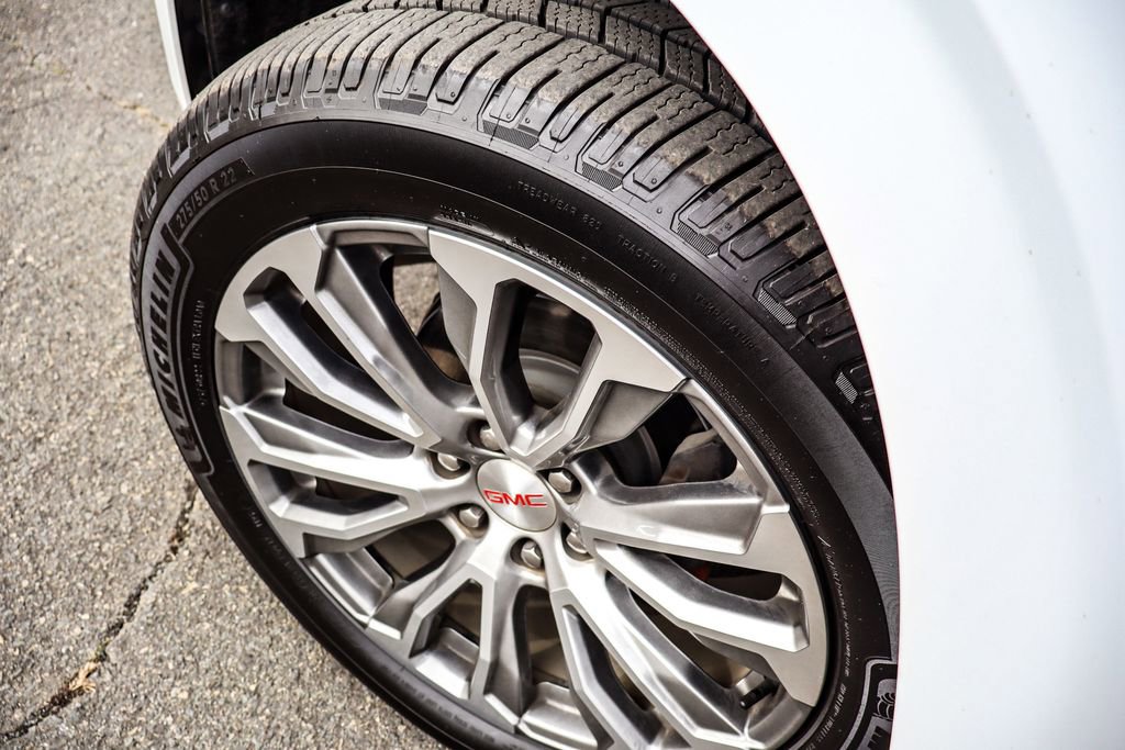 Used 2021 GMC Yukon Denali w/ Denali Premium Package image 45