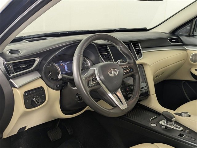 Used 2021 INFINITI QX50 Sensory image 9
