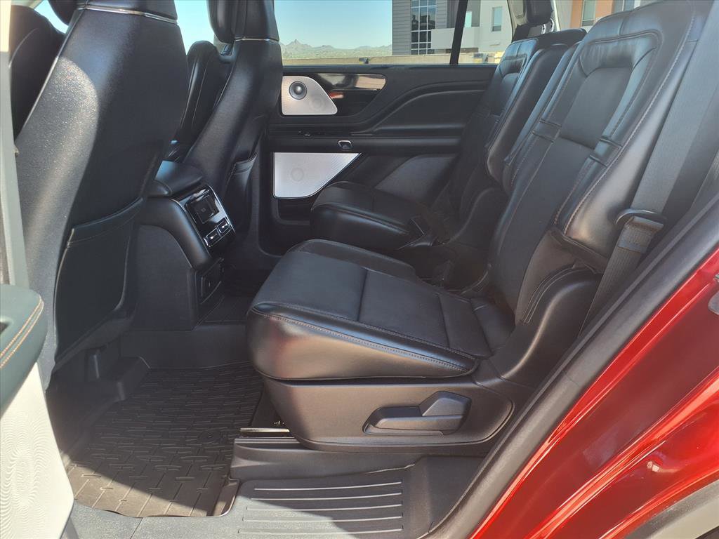 Used 2025 Lincoln Aviator Reserve w/ Equipment Group 201A image 17