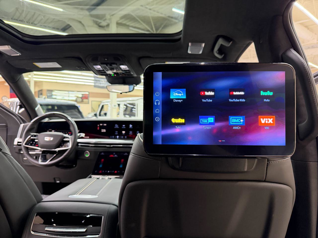 Used 2025 Cadillac Escalade V w/ LPO, ONYX Package image 59