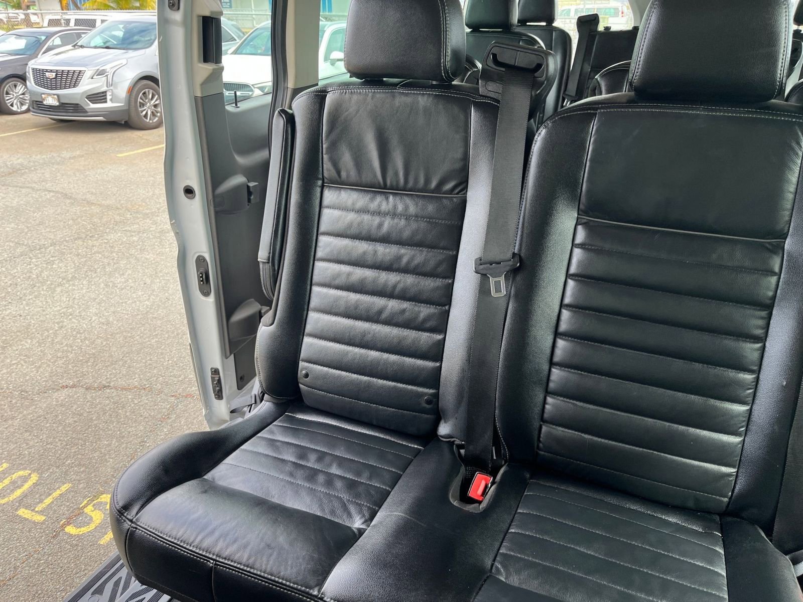 Used 2023 Ford Transit 350 XLT image 41