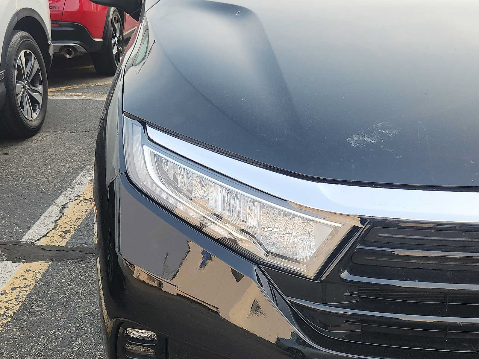 Used 2023 Honda Odyssey Touring image 3