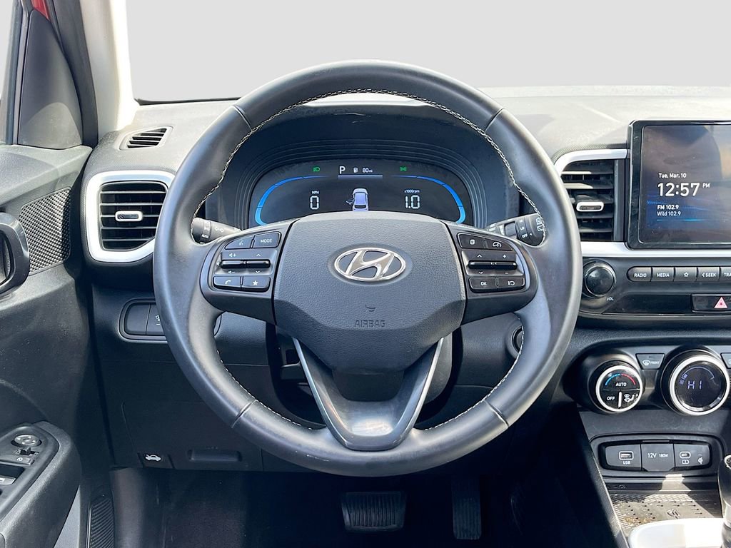 Used 2023 Hyundai Venue Limited w/ Cargo Package image 11