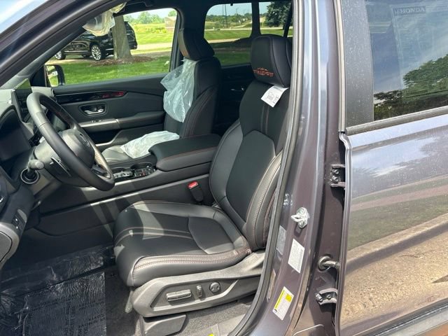 New 2026 Honda Pilot TrailSport image 14