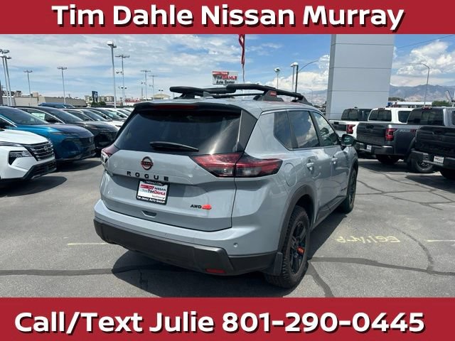 Used 2025 Nissan Rogue SV AWD/4WD image 11