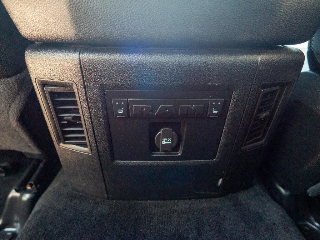 Used 2015 RAM 2500 Laramie w/ Convenience Group AWD/4WD image 17