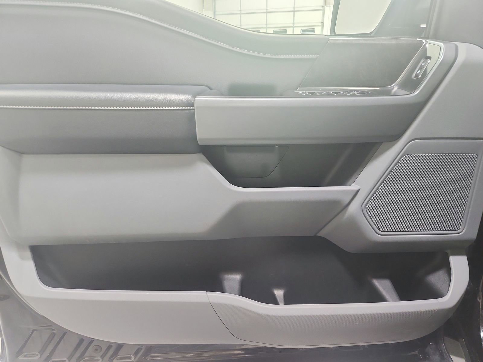 Used 2021 Ford F150 XLT w/ Equipment Group 301A Mid image 32