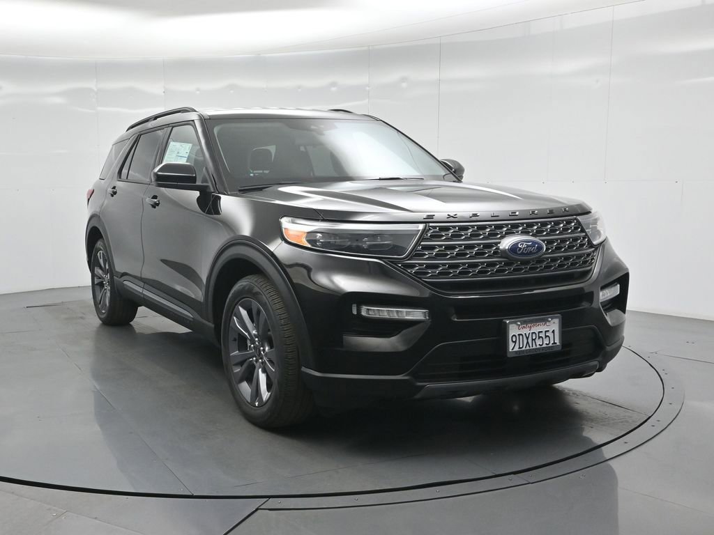 Certified 2022 Ford Explorer XLT w/ Equipment Group 202A image 20