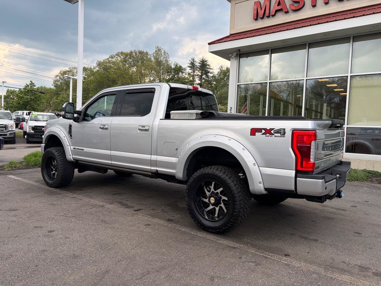 Used 2018 Ford F250 Platinum w/ Platinum Ultimate Package AWD/4WD image 11