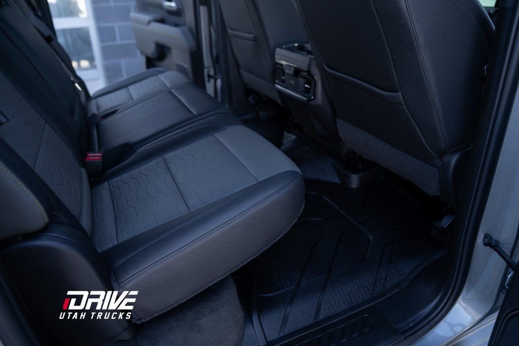 Used 2024 Chevrolet Silverado 1500 ZR2 w/ Technology Package image 25