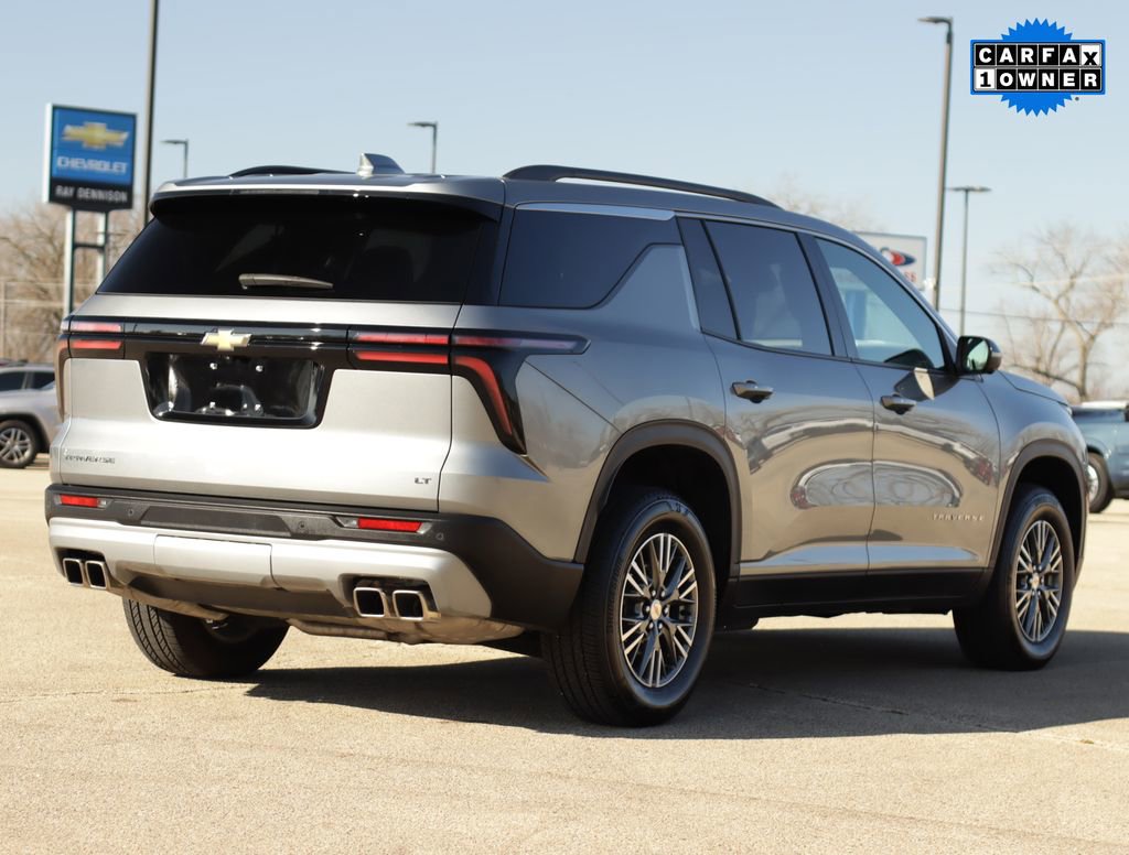 Used 2024 Chevrolet Traverse LT image 7