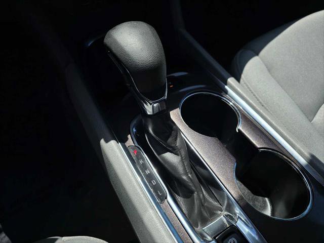 Used 2024 Chevrolet Malibu LT FWD image 34