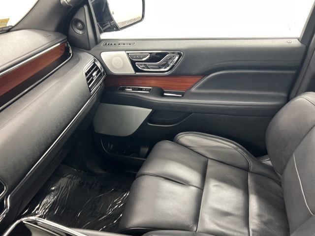 Certified 2023 Lincoln Navigator L Reserve AWD/4WD image 24