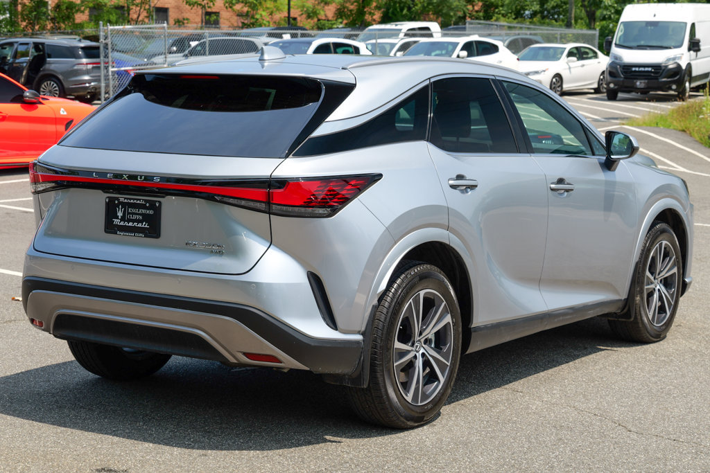 Used 2024 Lexus RX 350h w/ Accessory Package (Z1) AWD/4WD image 7