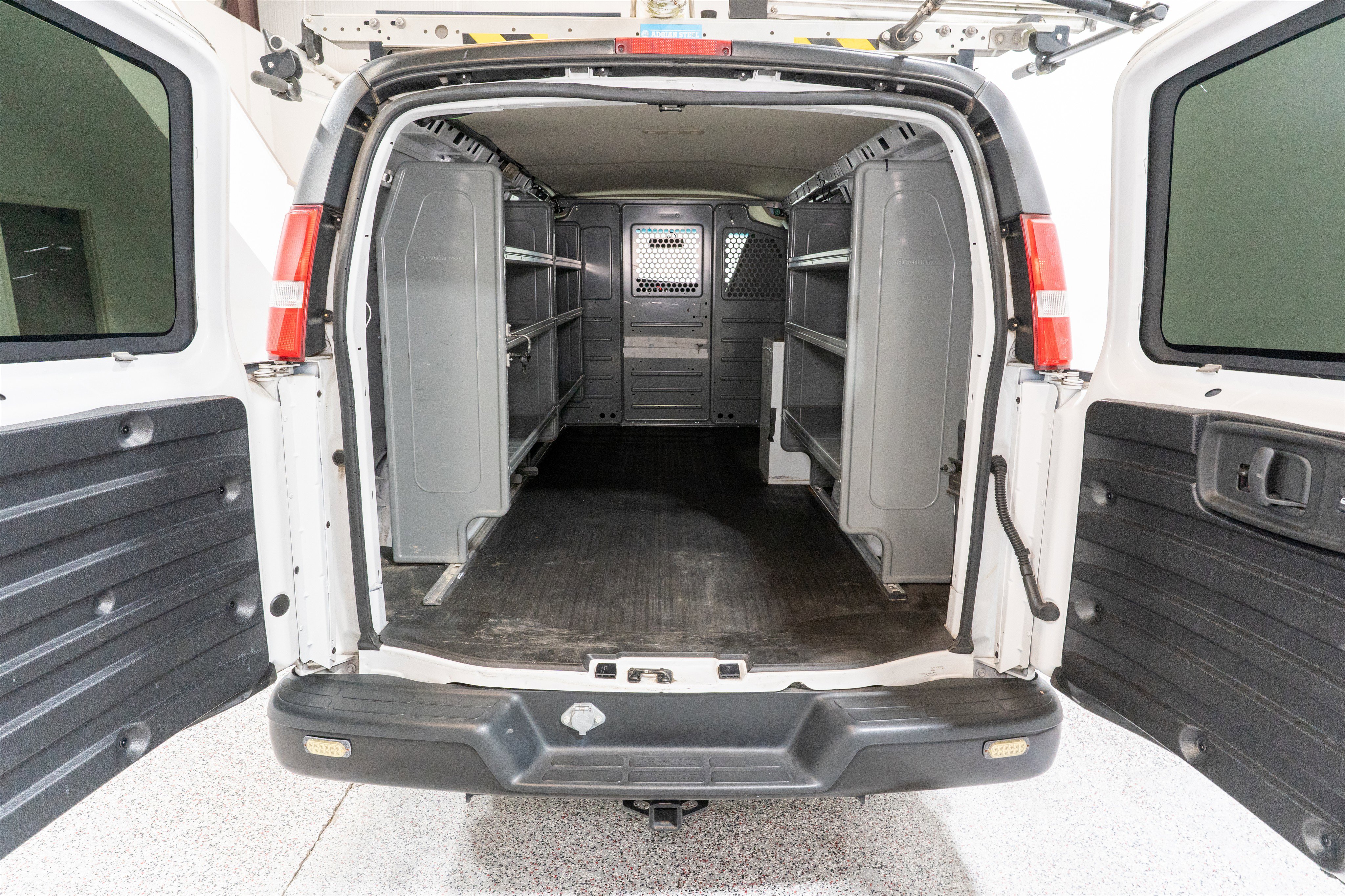 Used 2020 Chevrolet Express 2500 w/ Driver Convenience Package RWD image 11