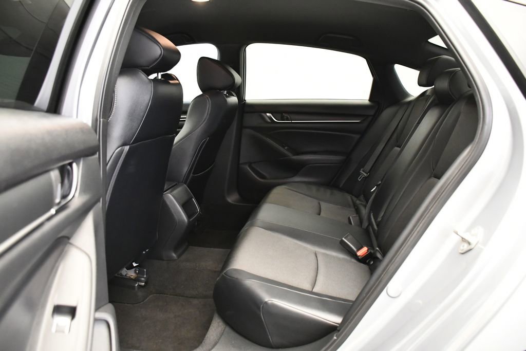 Used 2018 Honda Accord Sport image 39