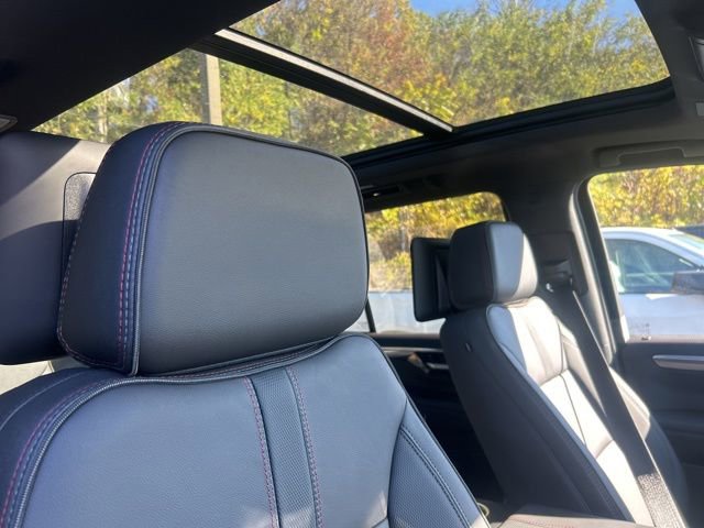 New 2026 Chevrolet Tahoe RST w/ Advanced Technology Package image 17