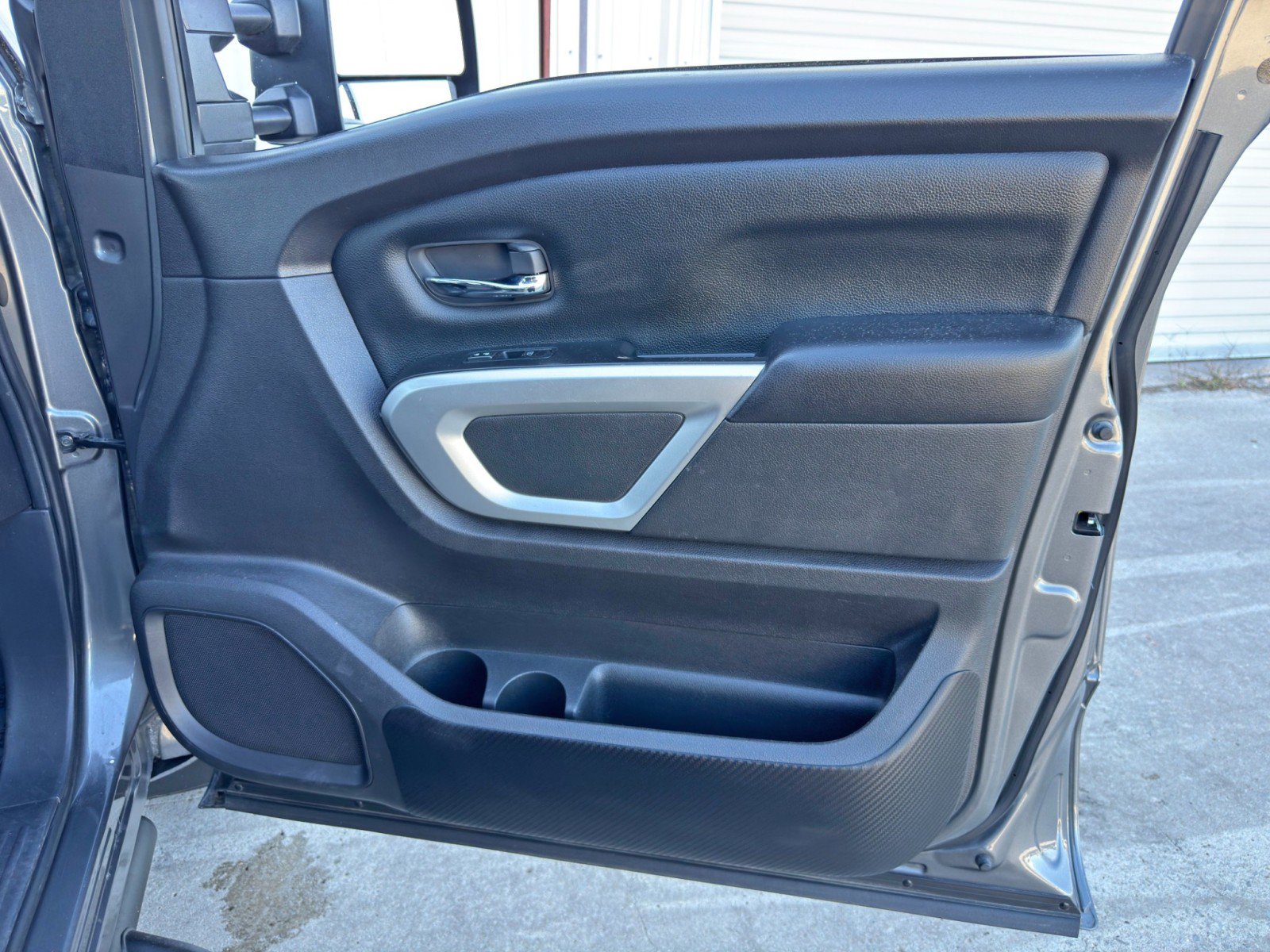 Used 2021 Nissan Titan SV w/ SV Convenience Package AWD/4WD image 35