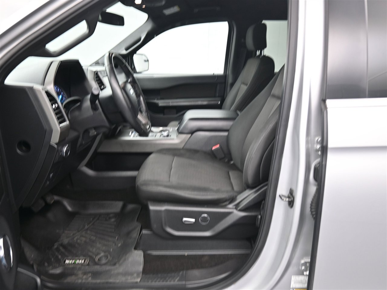 Used 2019 Ford Expedition Max XLT image 14