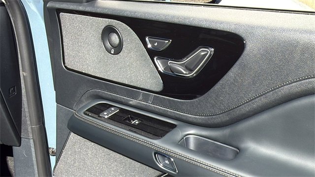 New 2025 Lincoln Aviator Reserve image 10