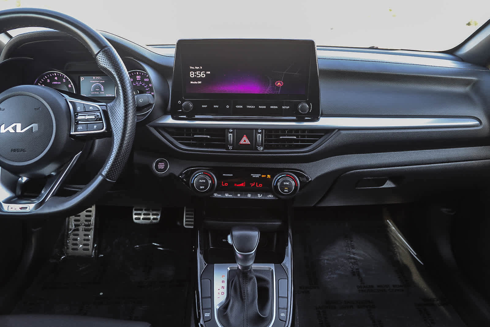 Used 2023 Kia Forte GT-Line w/ GT-Line Technology Package image 13