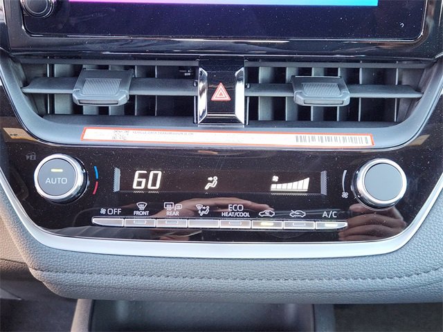 Used 2025 Toyota Corolla SE image 15