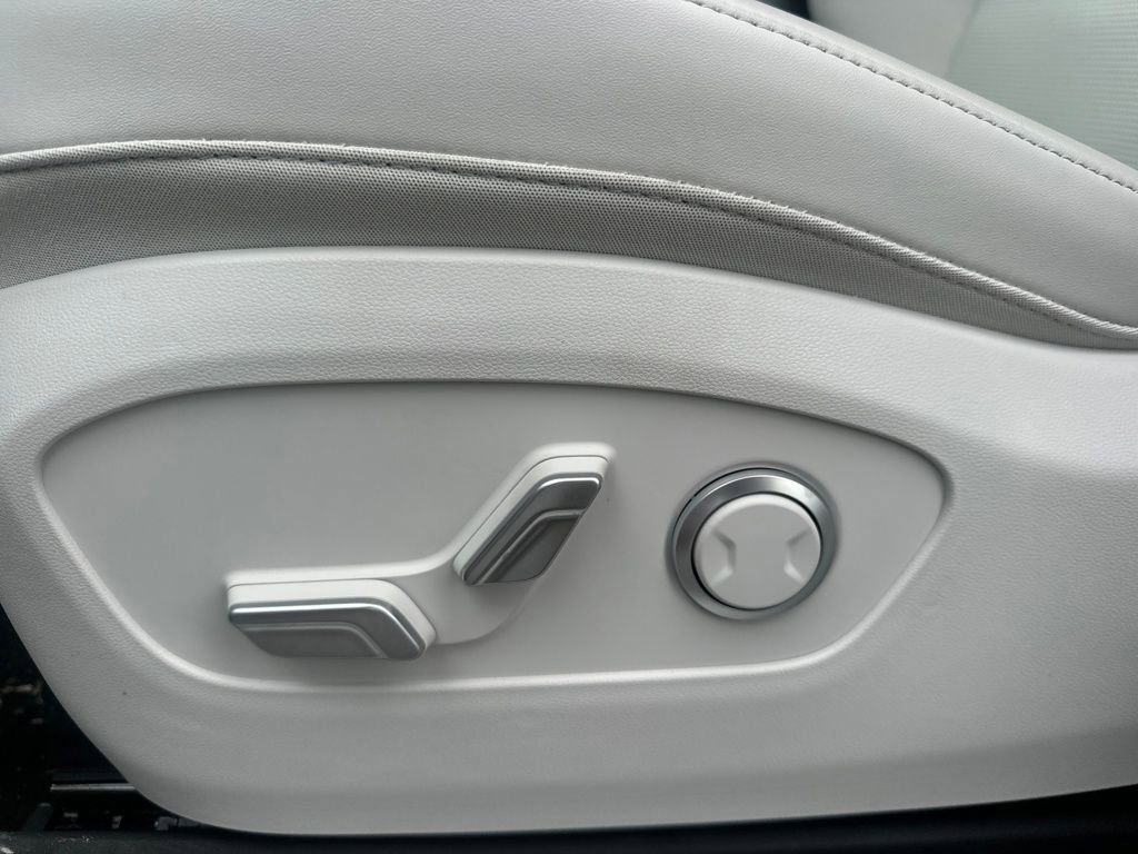 New 2026 Hyundai Ioniq 9 SEL AWD/4WD image 13