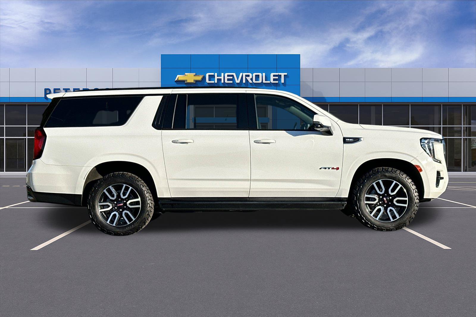 Certified 2023 GMC Yukon XL AT4 w/ Technology Package AWD/4WD image 3