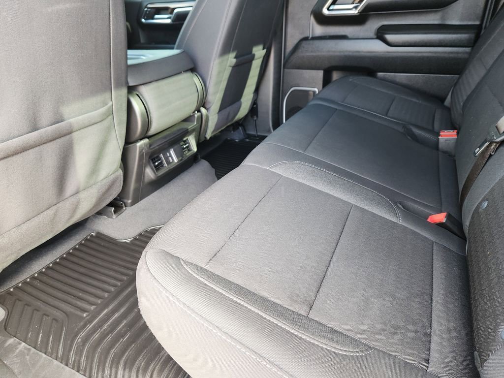 Used 2024 Chevrolet Silverado 1500 LT image 31