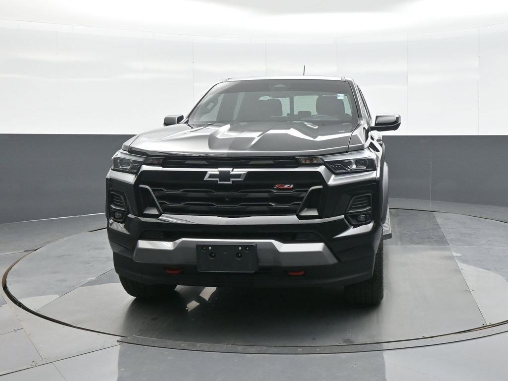 Used 2023 Chevrolet Colorado Z71 w/ Z71 Convenience Package 2 image 2