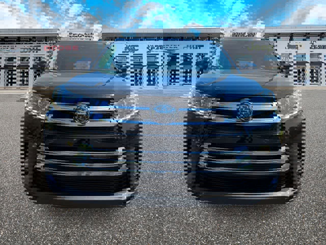 Used 2019 Toyota Highlander Limited image 3