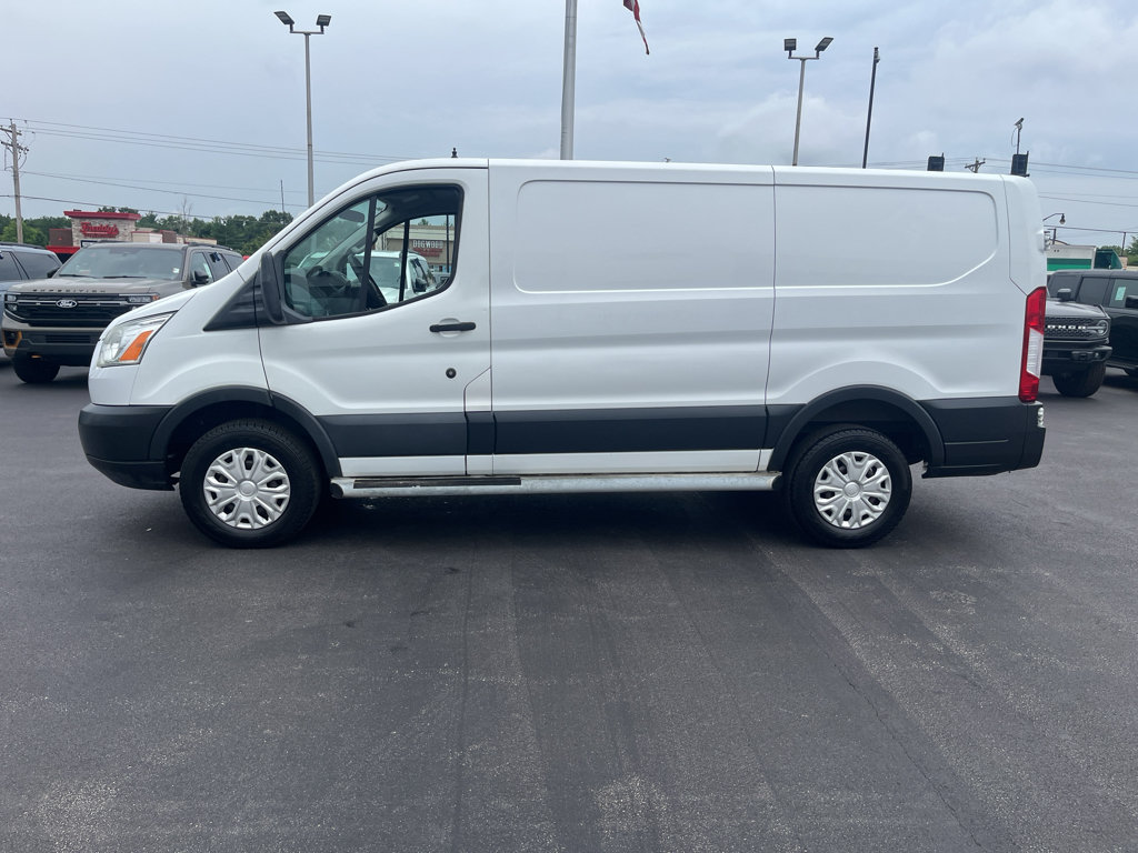Used 2015 Ford Transit 250 130 Low Roof w/ Exterior Upgrade Package RWD image 4