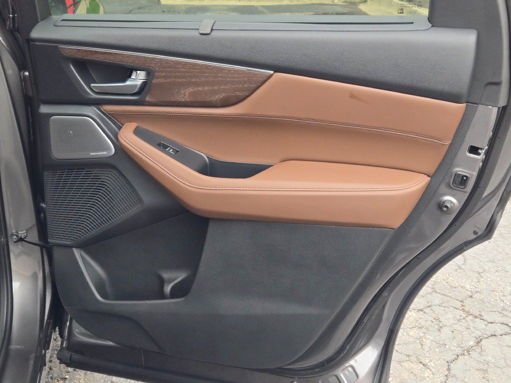 New 2026 Acura MDX w/ Advance Package AWD/4WD image 12