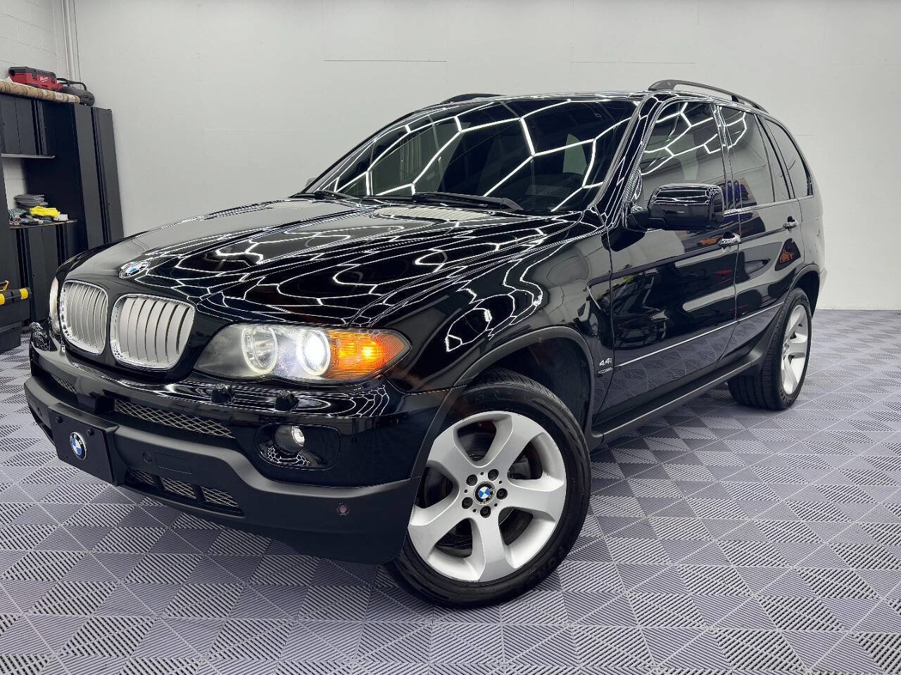 Used 2006 BMW X5 4.4i image 1