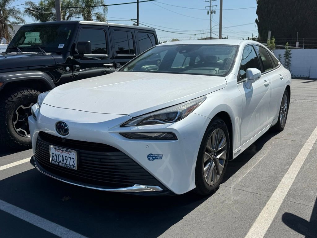 Used 2021 Toyota Mirai w/ Advanced Technology Package RWD image 2