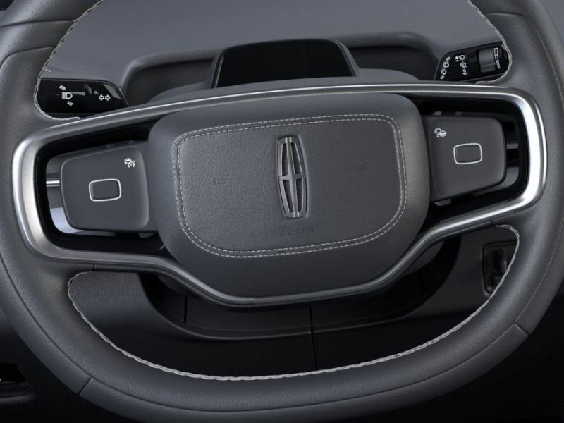 New 2026 Lincoln Navigator L Premier image 12