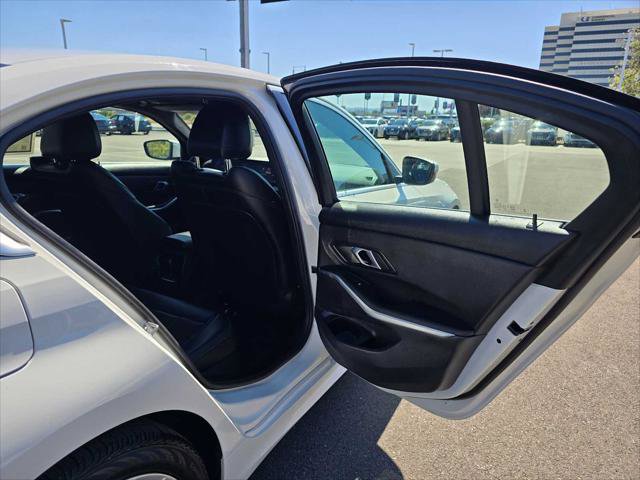 Used 2025 BMW 330i xDrive Sedan image 14