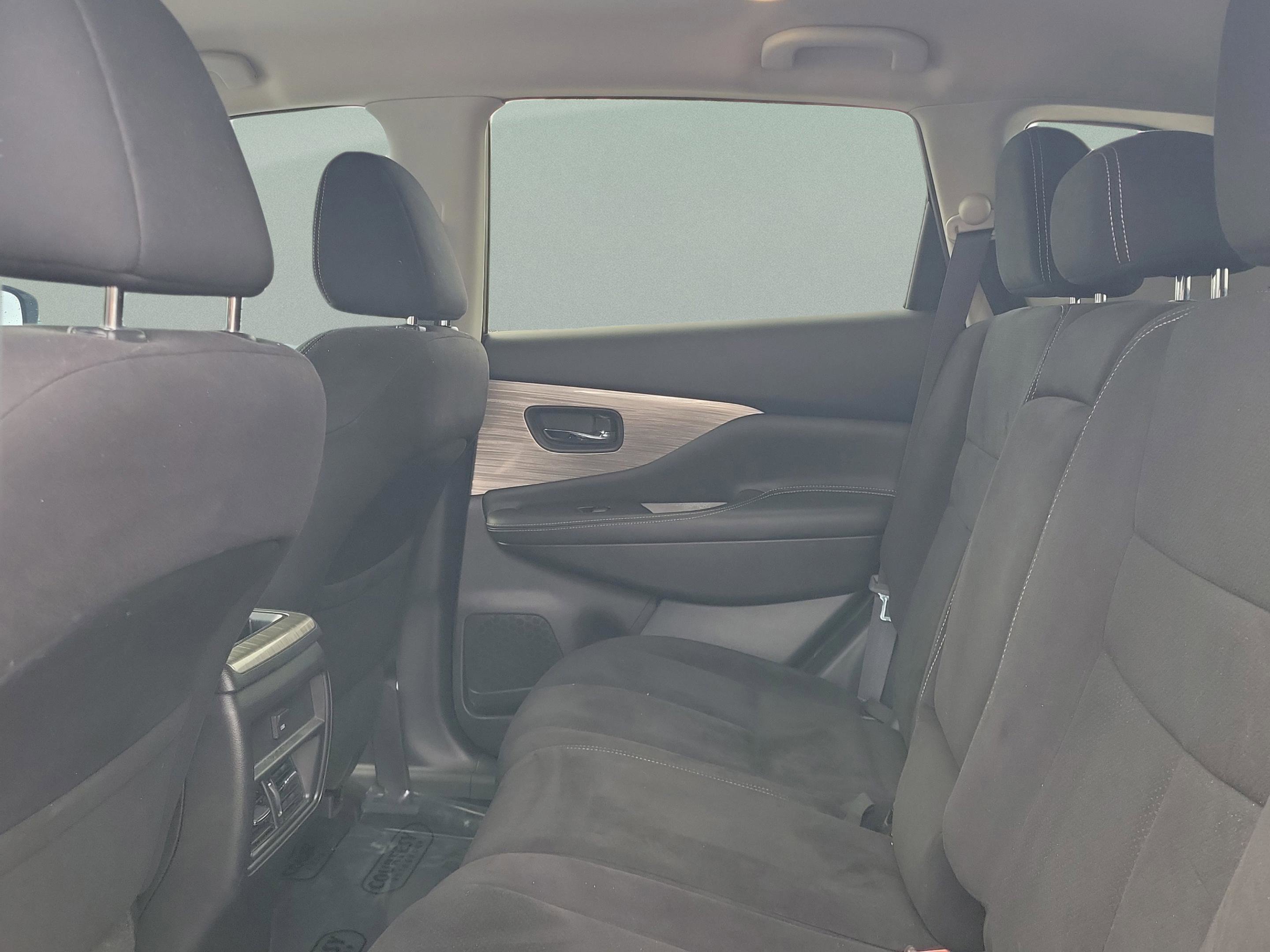 Used 2016 Nissan Murano SV image 14