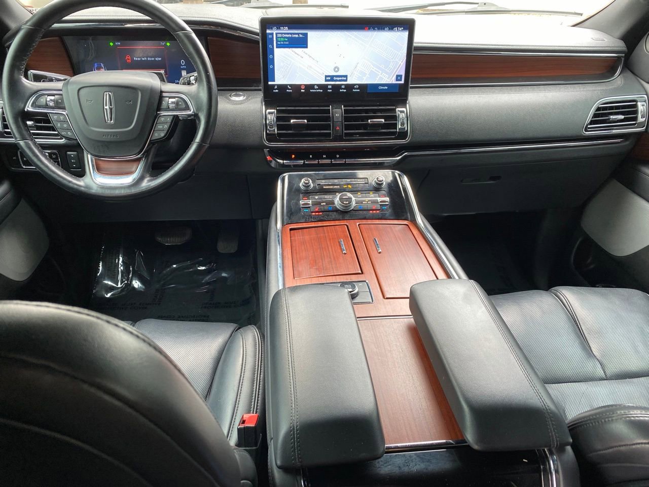 Used 2023 Lincoln Navigator L Reserve image 17