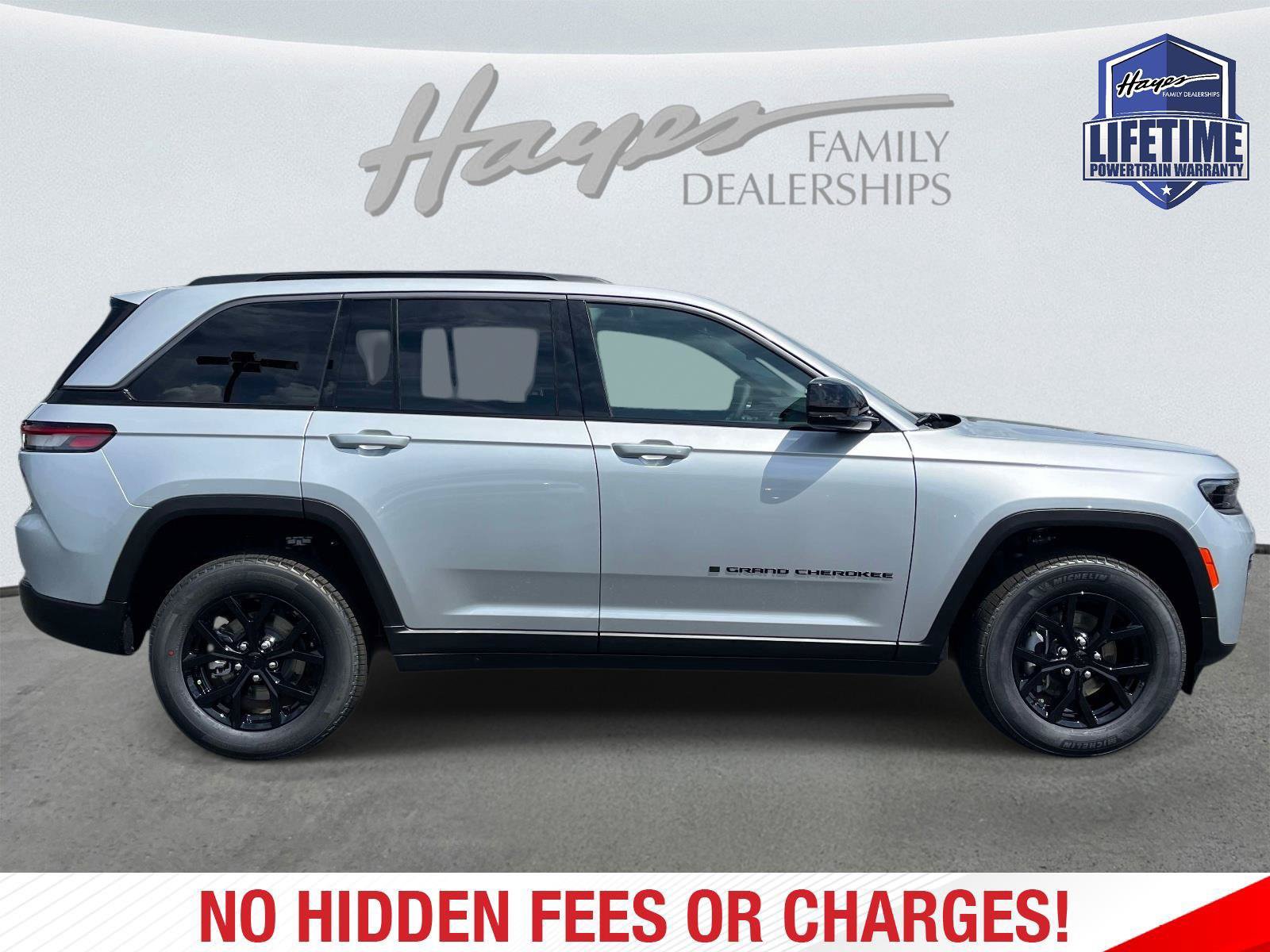 New 2026 Jeep Grand Cherokee Altitude AWD/4WD image 2