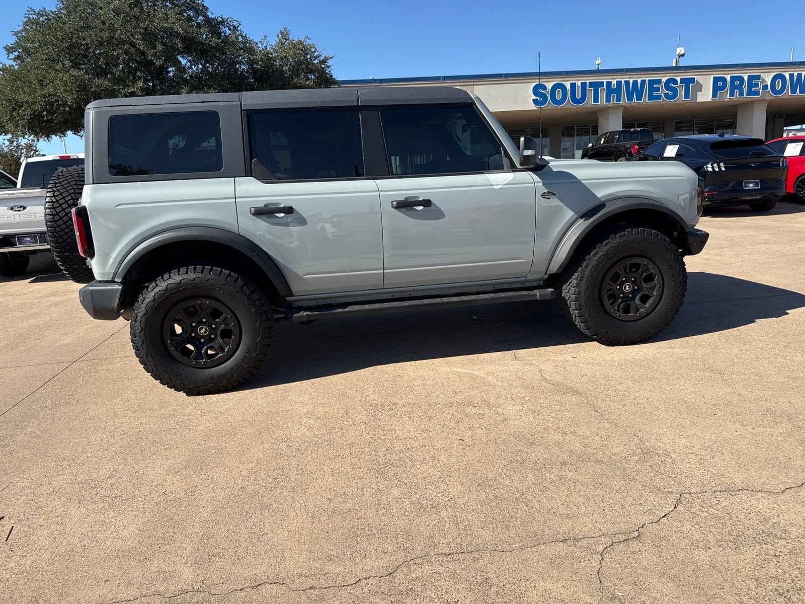 Used 2023 Ford Bronco Wildtrak AWD/4WD image 8